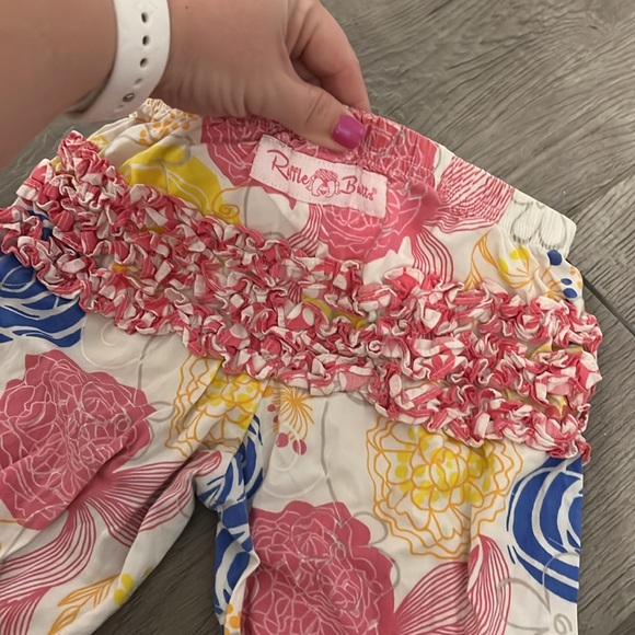 Ruffle bottoms - Picture 3 of 4